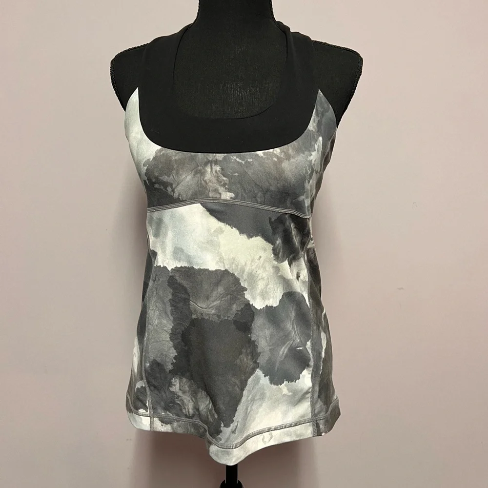 LULULEMON Halter TANK Camo 8 WOMEN